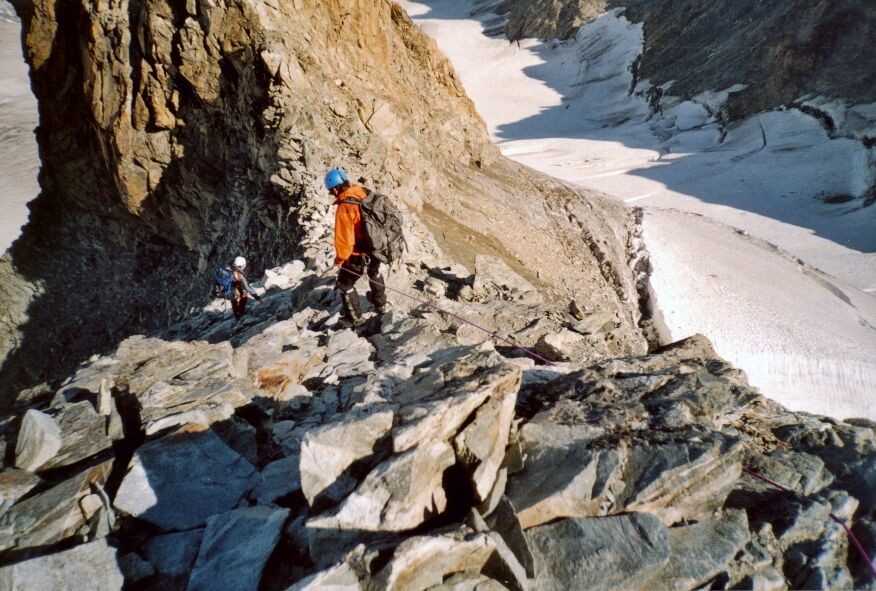 Descente de l'arête finale de l'Evèque