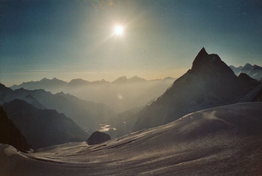 Tête Blanche : Lever de soleil sur le Cervin