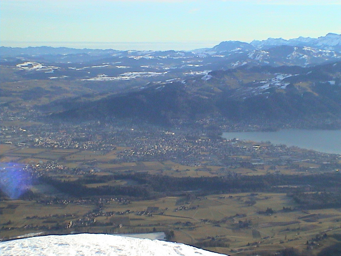 Vue sur la ville de Thoune et le lac