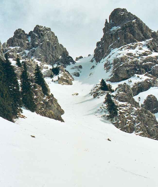 Le couloir de Pététoz vu d'en bas