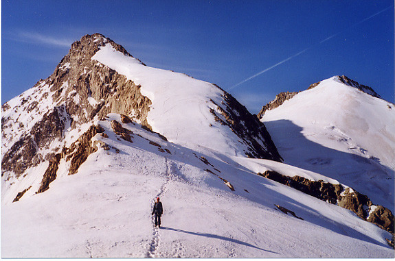 Descente arête N du Pic de Neige Cordier