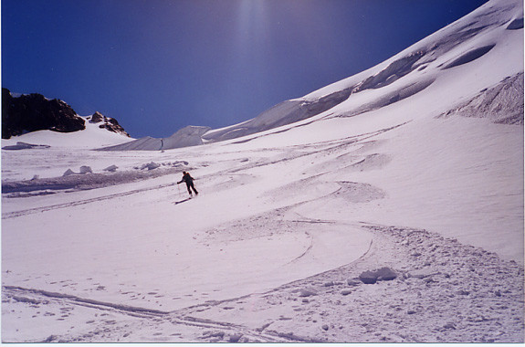 Mont Pourri : descente sous le col des Roches