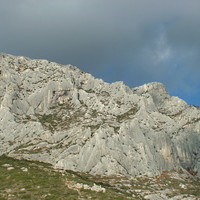 Eperon de l'ermitage - Saint Ser - Ste Victoire - vue de profil