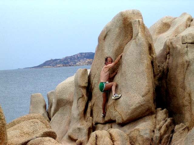 Horrible Black devil Crack. Rocca Pina. Corse.