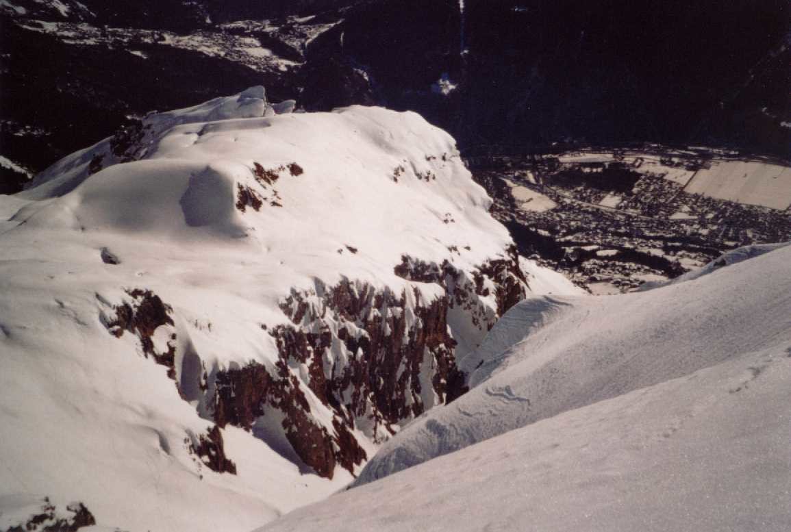 Du sommet de l'aiguille de VARAN,vue sur la pointe de Barmerouse