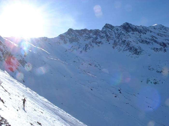Sous la combe Nord du Grand Mont d'Arêche