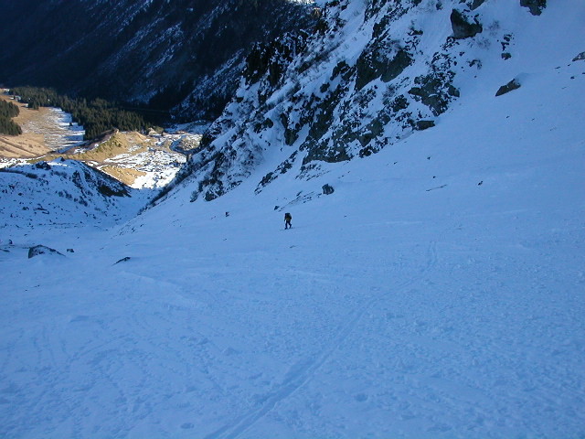 Sylvain dans la combe Nord du Col des Chasseurs