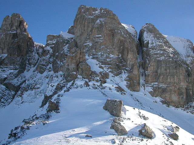 Les aiguilles de la Pennaz depuis le Col des Chasseurs