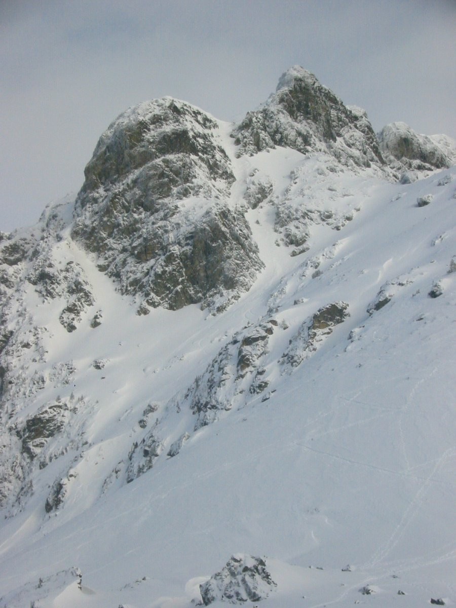 Le couloir à l'extreme ouest de l'arête
