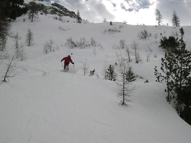 Discesa nella polvere dal Piz MEzdi