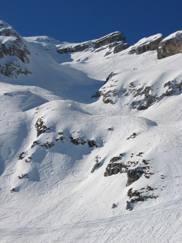 Face Est de la Tournette - Combe à droite du sommet