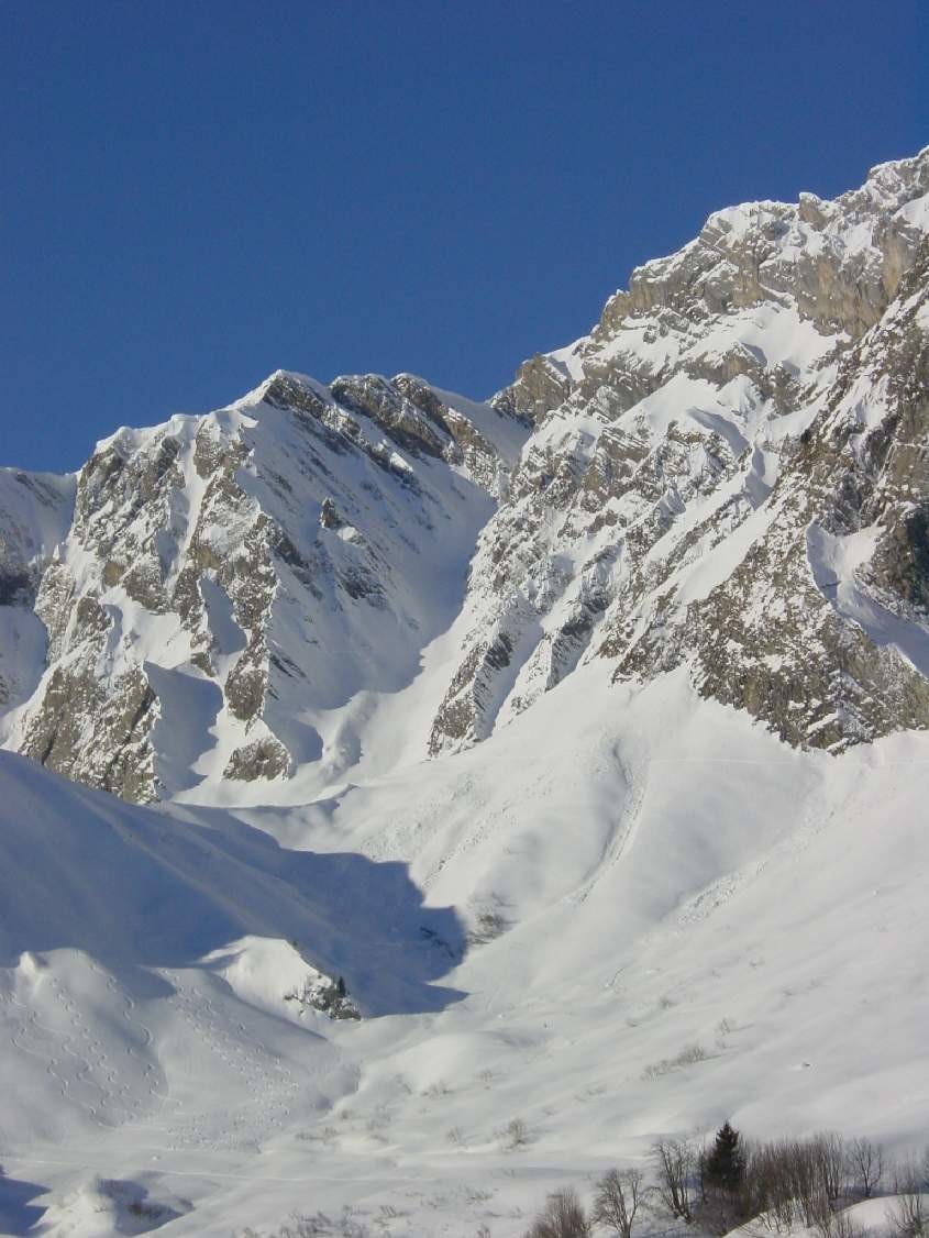 Couloir de la coufa à l'Etale vu de la Giettaz