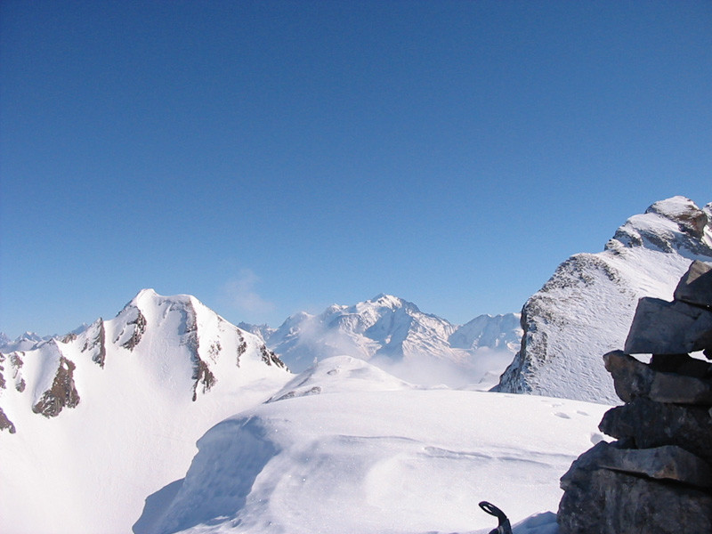 Sommet du Paré de Joux et Mt Blanc en toile de fond