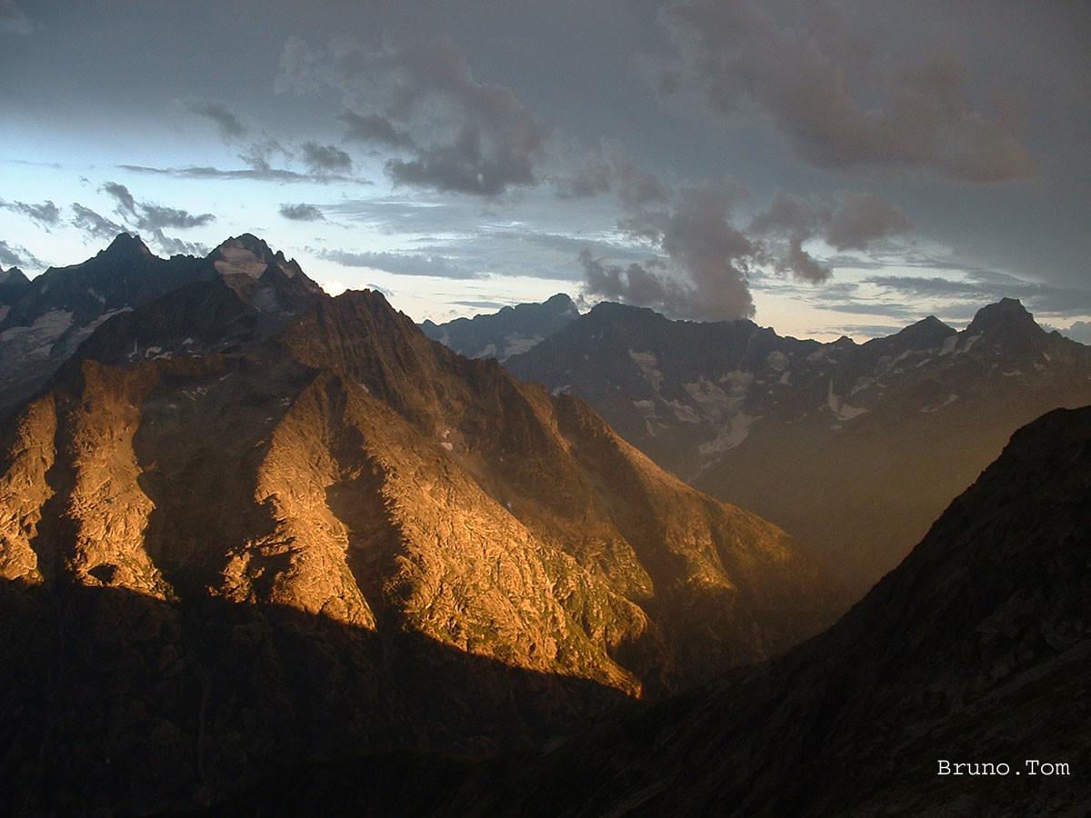 coucher de soleil en face du refuge du Soreiller