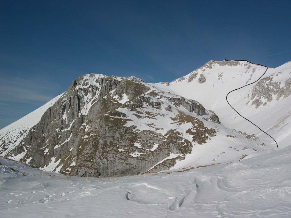 Vrh Nad Peski - Il vallone sud e la cima