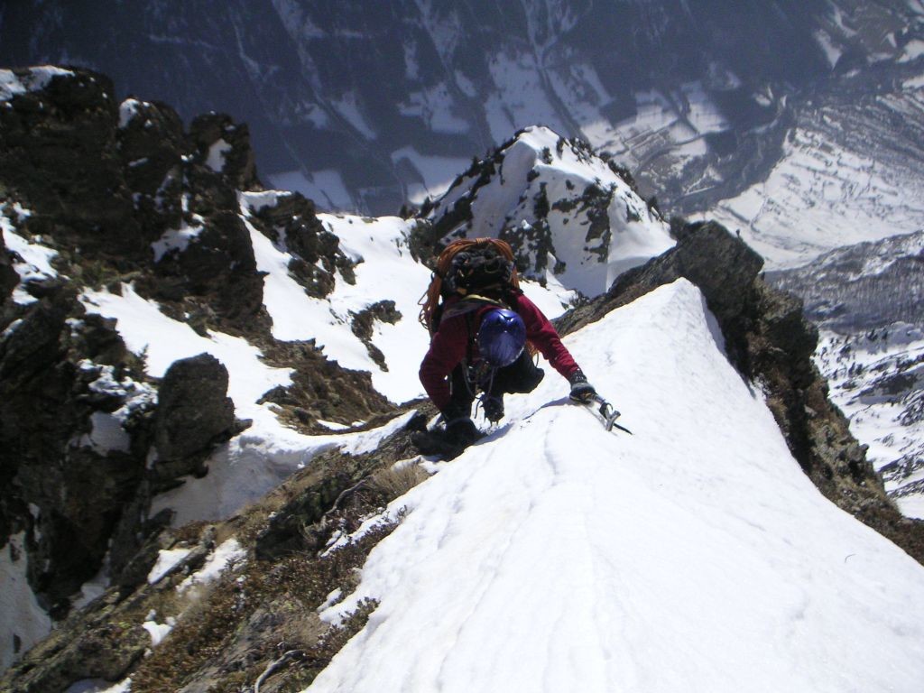 Sur l'arete le long du couloir initiallement prévu...