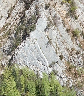 Secteur "Pyramide" au Schilt, Suisse. Secteur "Pyramide" au Schilt, Suisse.