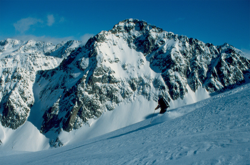 Descente sur le refuge Ledormeur