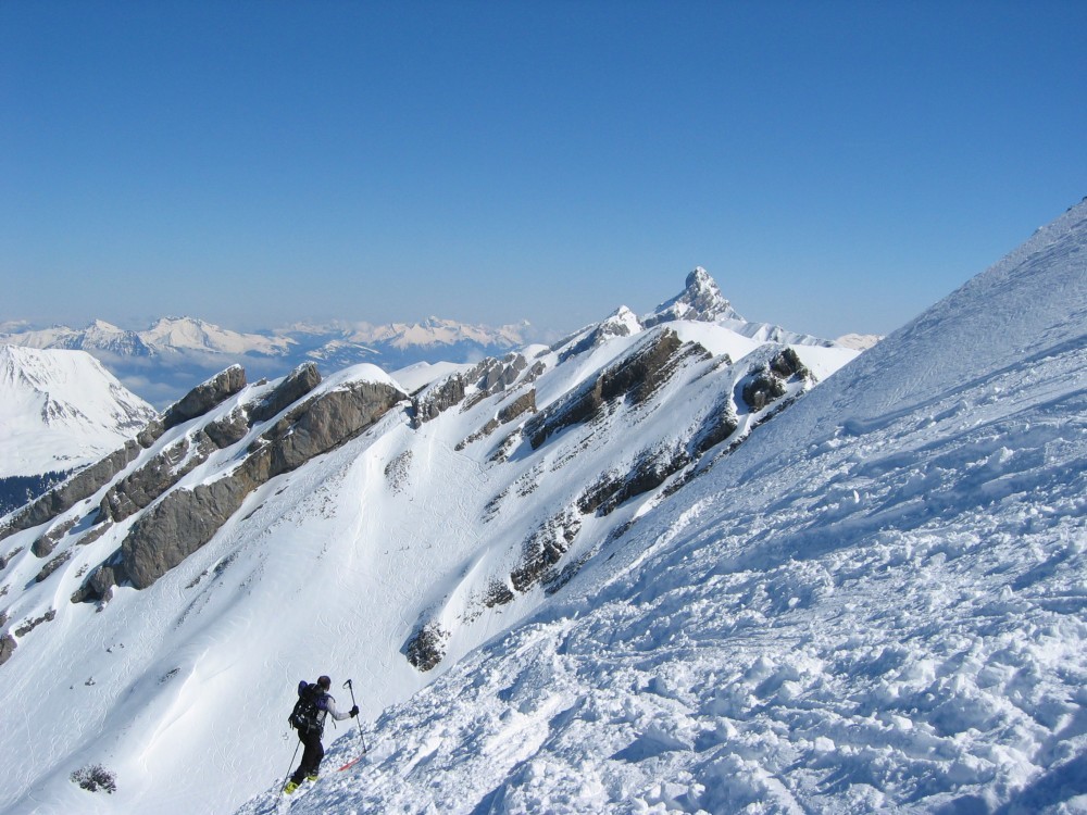 Arrivée au sommet, avec pointe percée