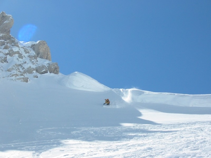 Saut de corniche au Col de la Cicle