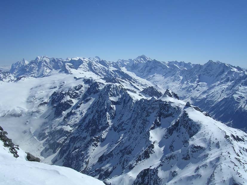 Vue du sommet du Balmhorn