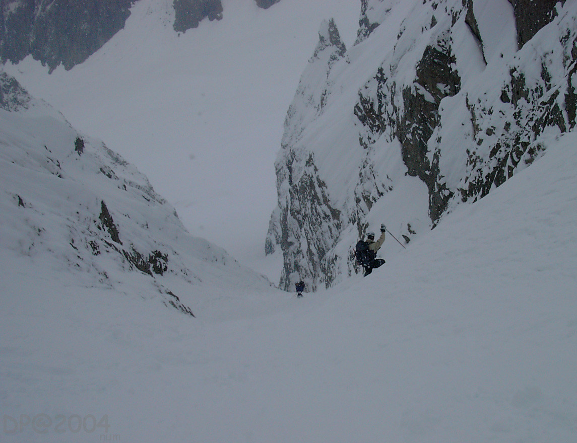 Crête de Chauvetane : plongeon dans le couloir