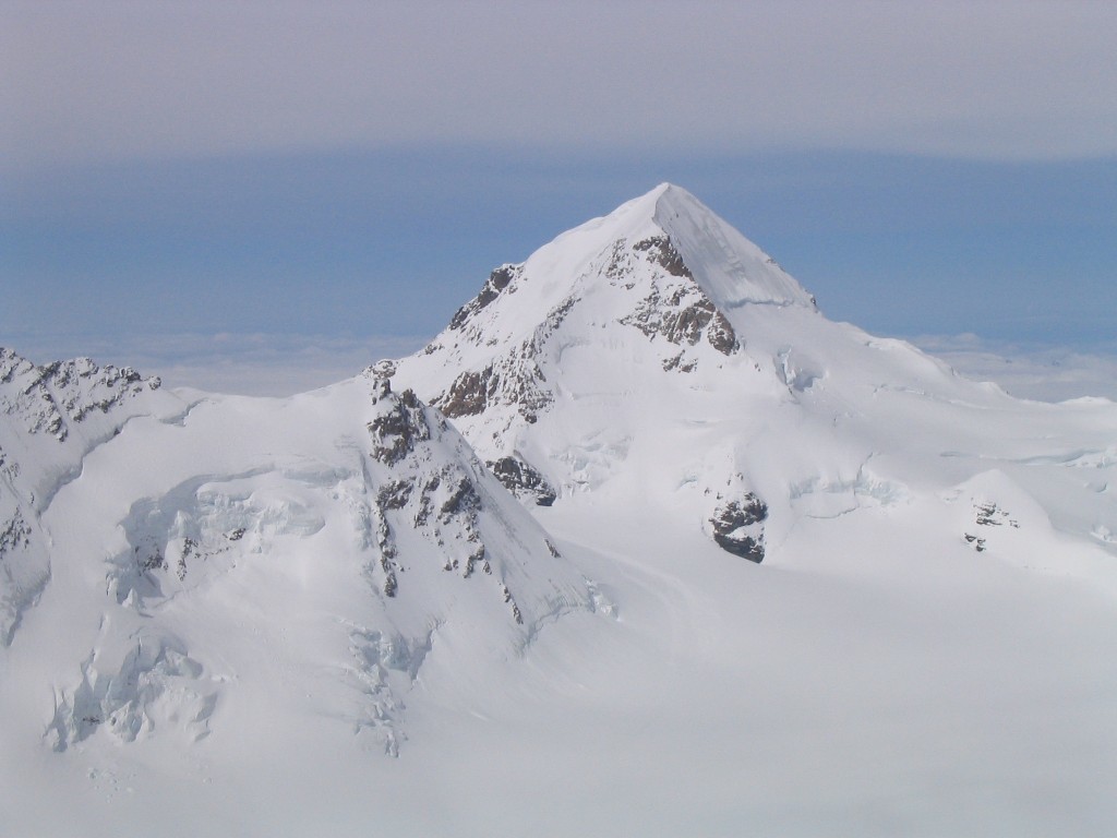 Monch : pyramide parfaite...