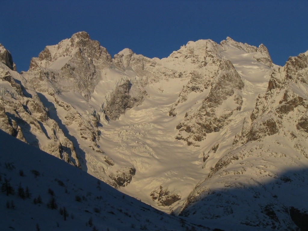 Premier soleil sur la Meije Orientale