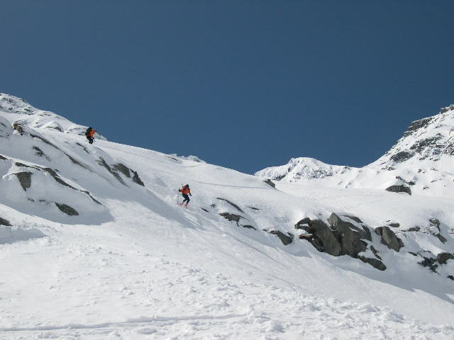Parte bassa della parete N del Tambò.