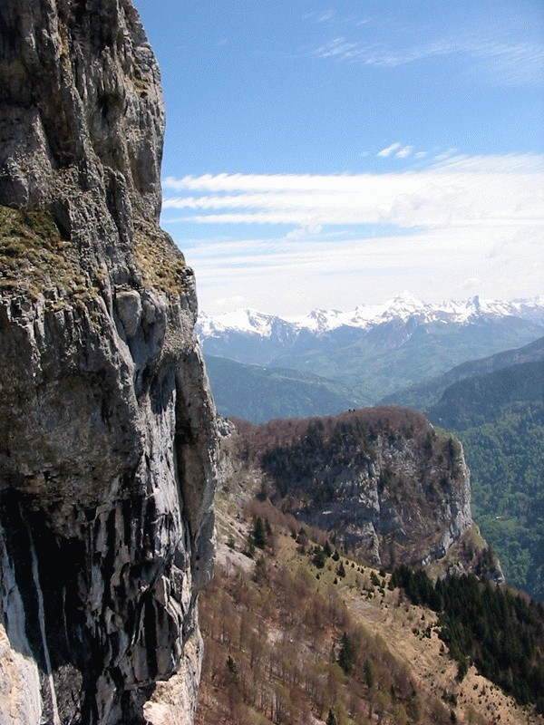 et au fond, le charvin
