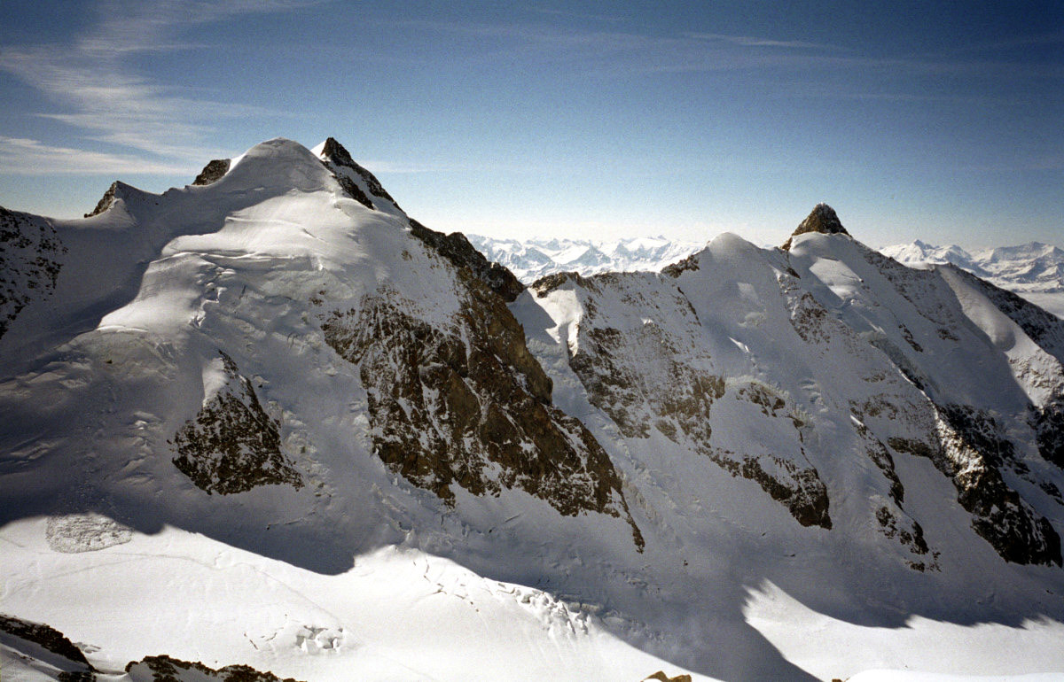 Aiguilles de Tré-la-Tête et des Glaciers depuis les Dômes de Miage