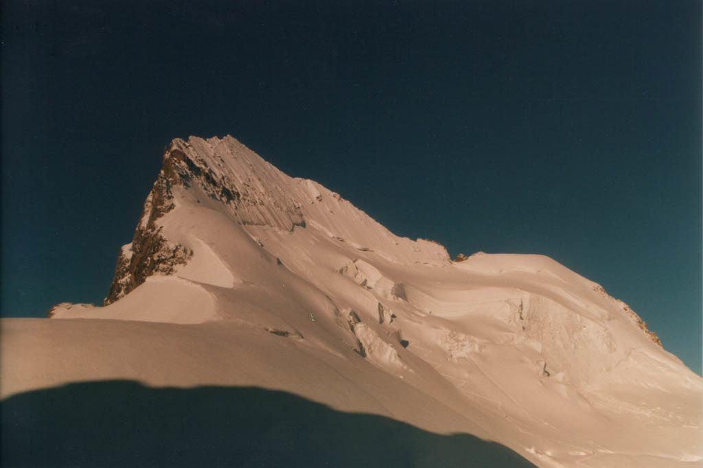 Barre des Ecrins depuis la brêche