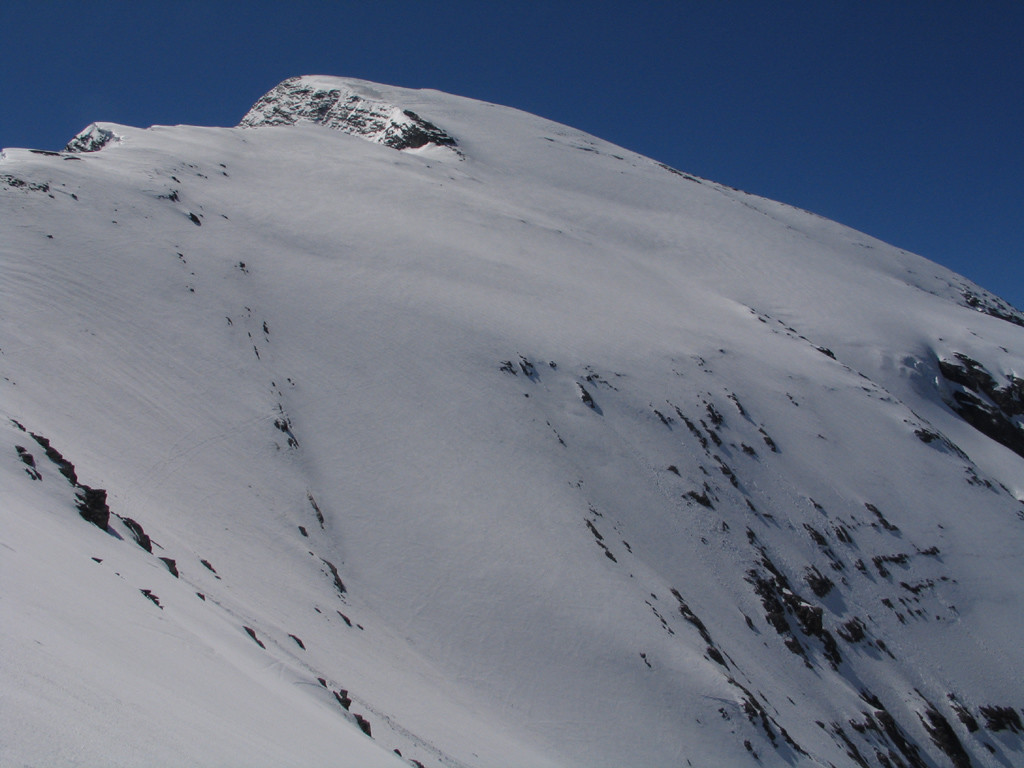 pente sommitale du Rinderhorn ****