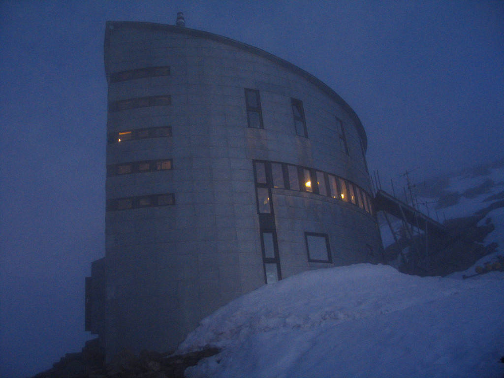Cabane du Vélan