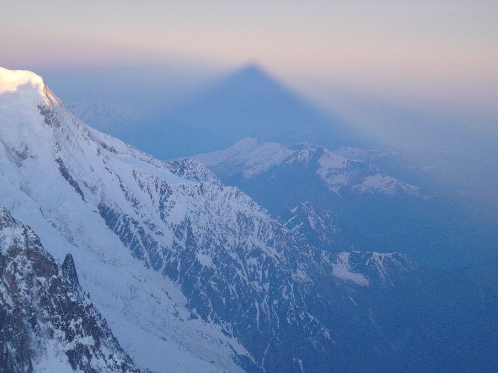 Photo 3 : l'Ombre de "notre" sommet