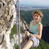 Carine Devaux dans "Via Dolomiti" à Plagne, Suisse.