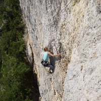 Carine Devaux dans "Via Dolomiti" à Plagne, Suisse.