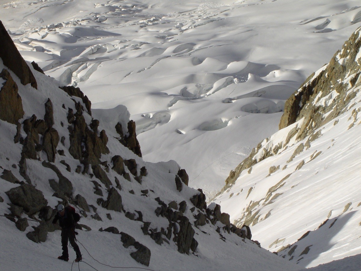 Vue plongeant du Whymper sur le glacier de Talèfre