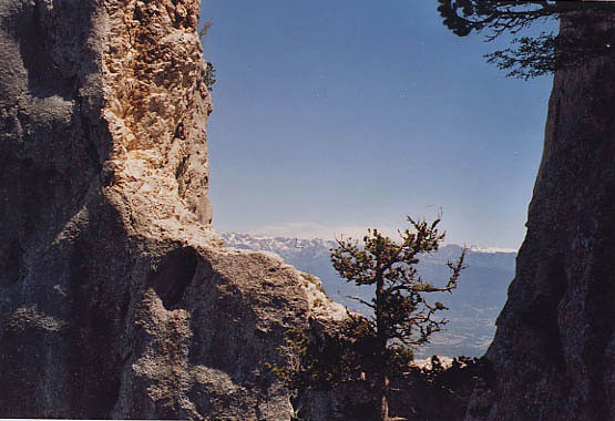 les Trois Pucelles