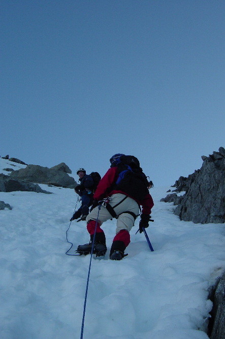 Dans la pente initiale de l'aiguille de Rochefort