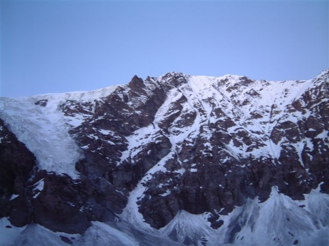 La face N des Rochers de Pierre Pointe vue de la moraine