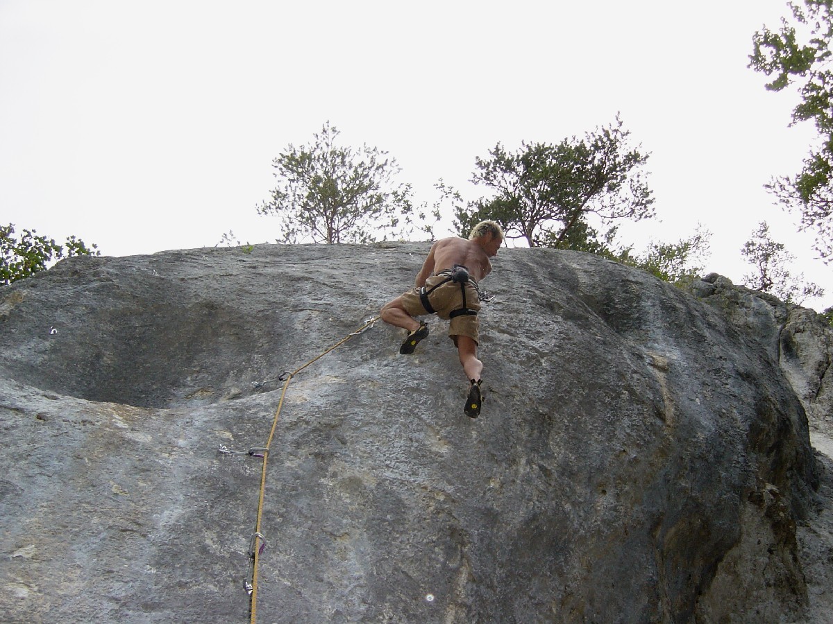 R.Pirali dans "Le marteau" à Bonnes Fontaines, Suisse.