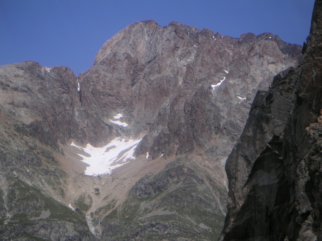 Versant Sud de la Tete du Rouget