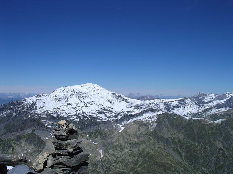 Le Buet depuis le sommet de l'Aiguille du Belvédère