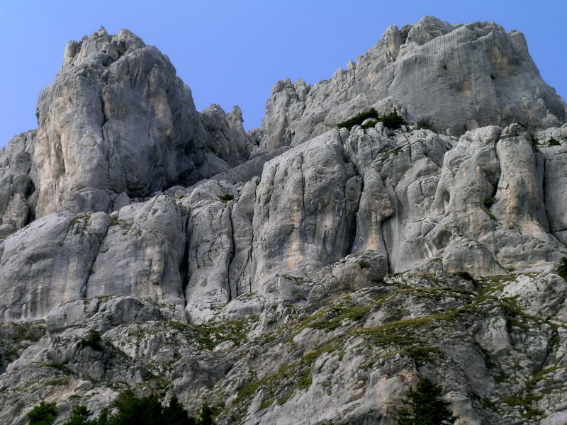 Piliers de la pointe Est du Midi ou pointe Dzérat