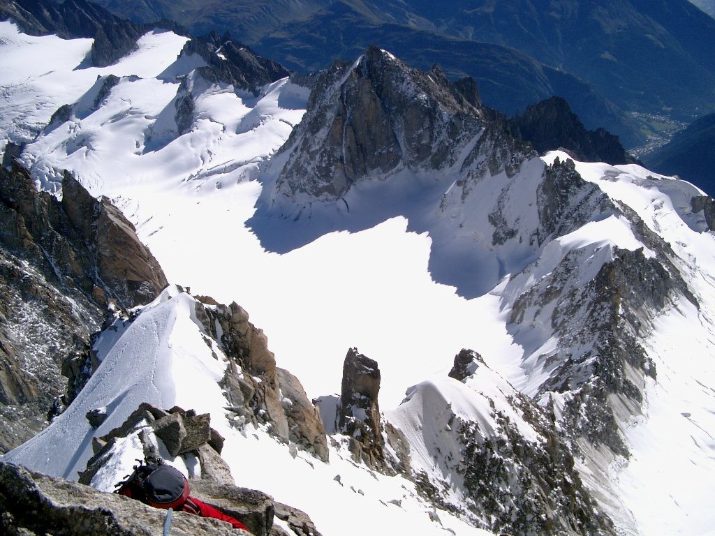 L'arrête Kuffner, le cirque Maudit et l'aiguille de la Tour Ronde