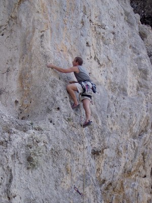 Boris dans "Lestrygon" au secteur Odyssey, Kalymnos. Boris dans "Lestrygon" au secteur Odyssey, Kalymnos.