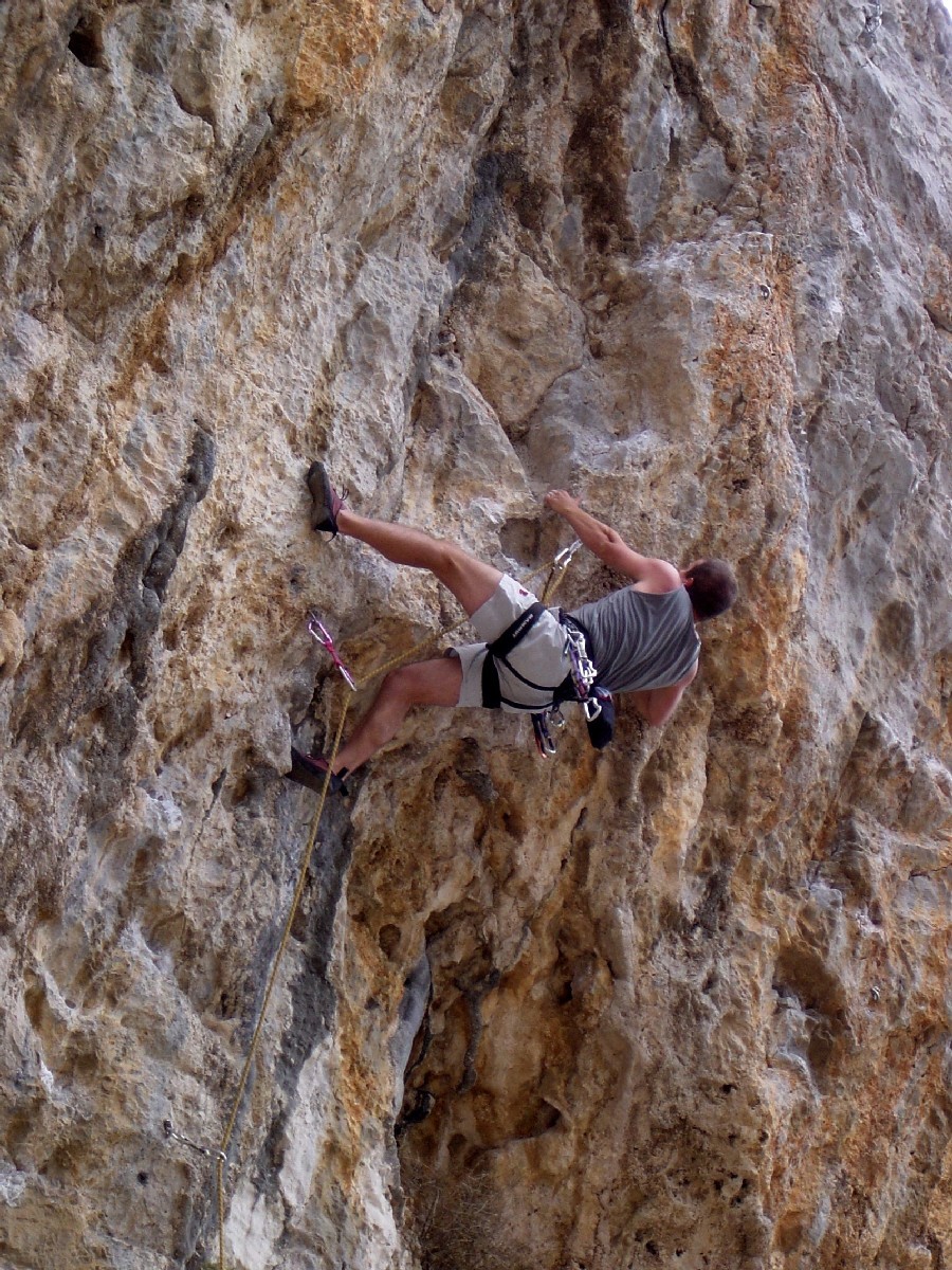 Boris dans "Calypso" au secteur Odyssey, Kalymnos.
