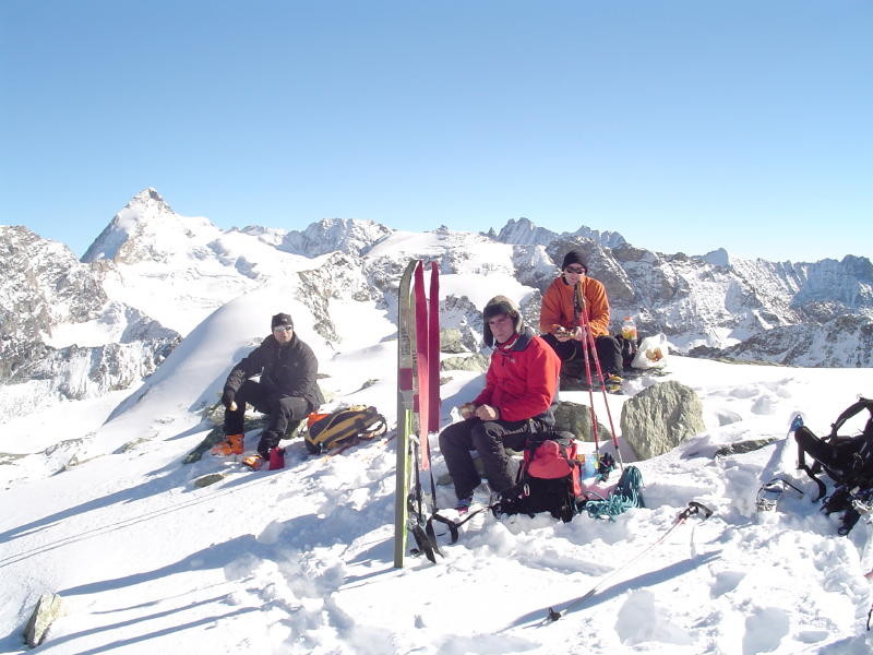 Pause devant le Dent d'Herens
