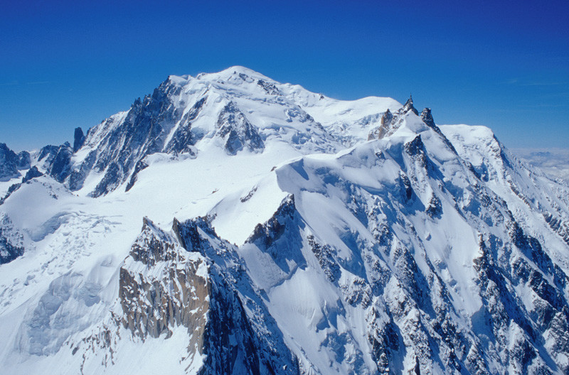 une partie de la vue du sommet (Mont-Blanc, Aiguille du Midi)
